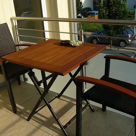 Rooster American Style Boutique Haus - Made With Love! Rust