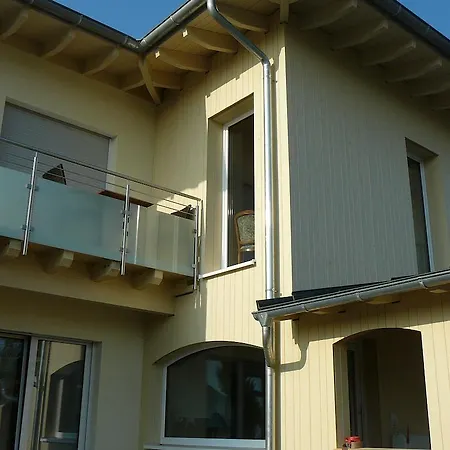 Bed & Breakfast Rooster American Style Boutique Haus - Made With Love! Rust