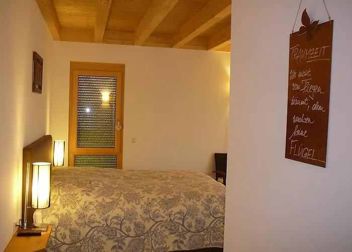 Rooster American Style Boutique Haus - Made With Love! 鲁斯特