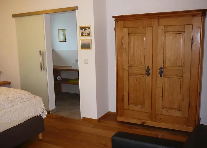 Rooster American Style Boutique Haus - Made With Love!